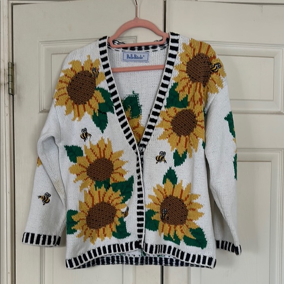 Bella Brooke White Sunflower Sweater - Picture 1 of 3